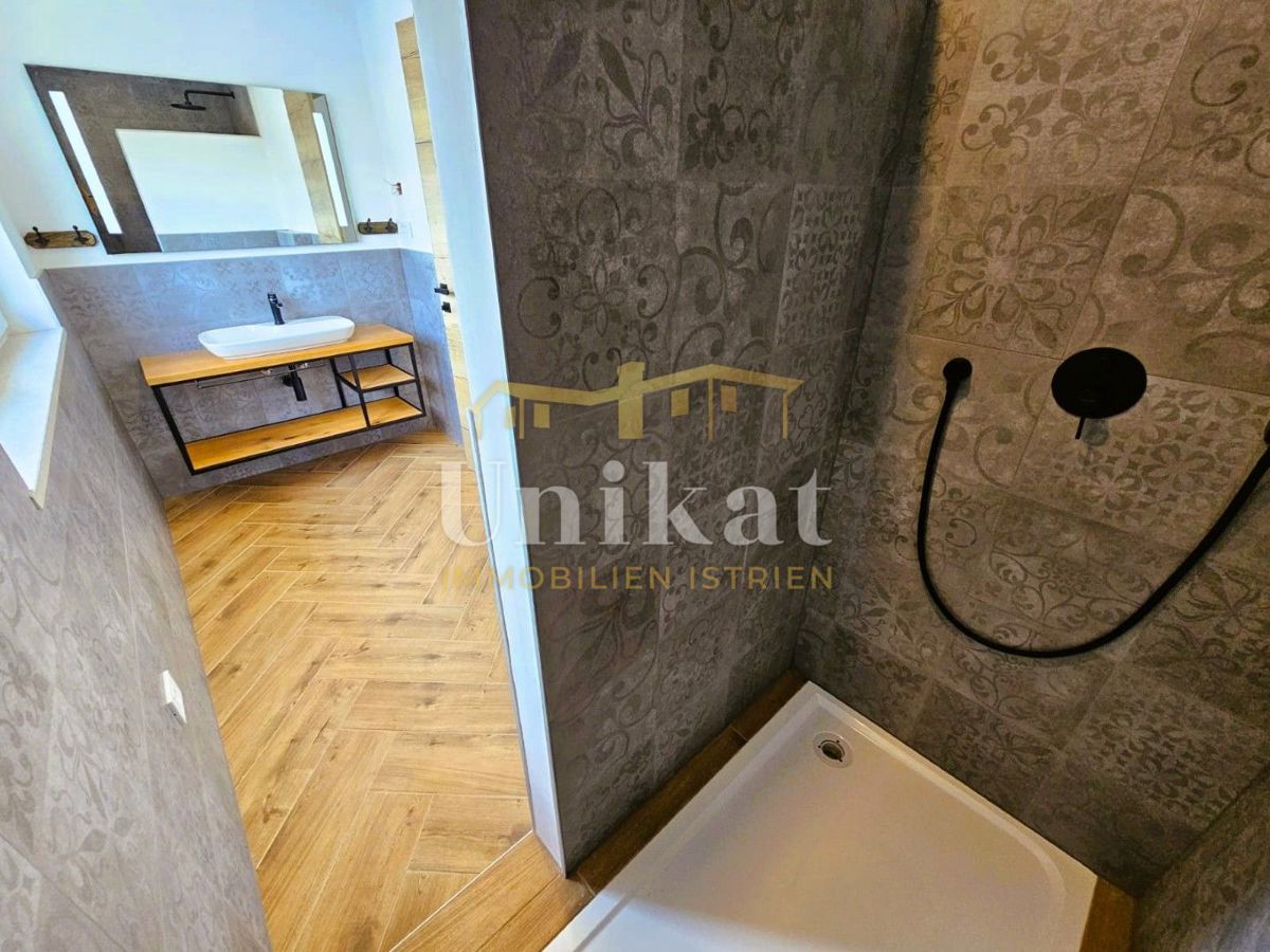 Nuova costruzione: casa con 3 camere da letto e piscina - vista mare